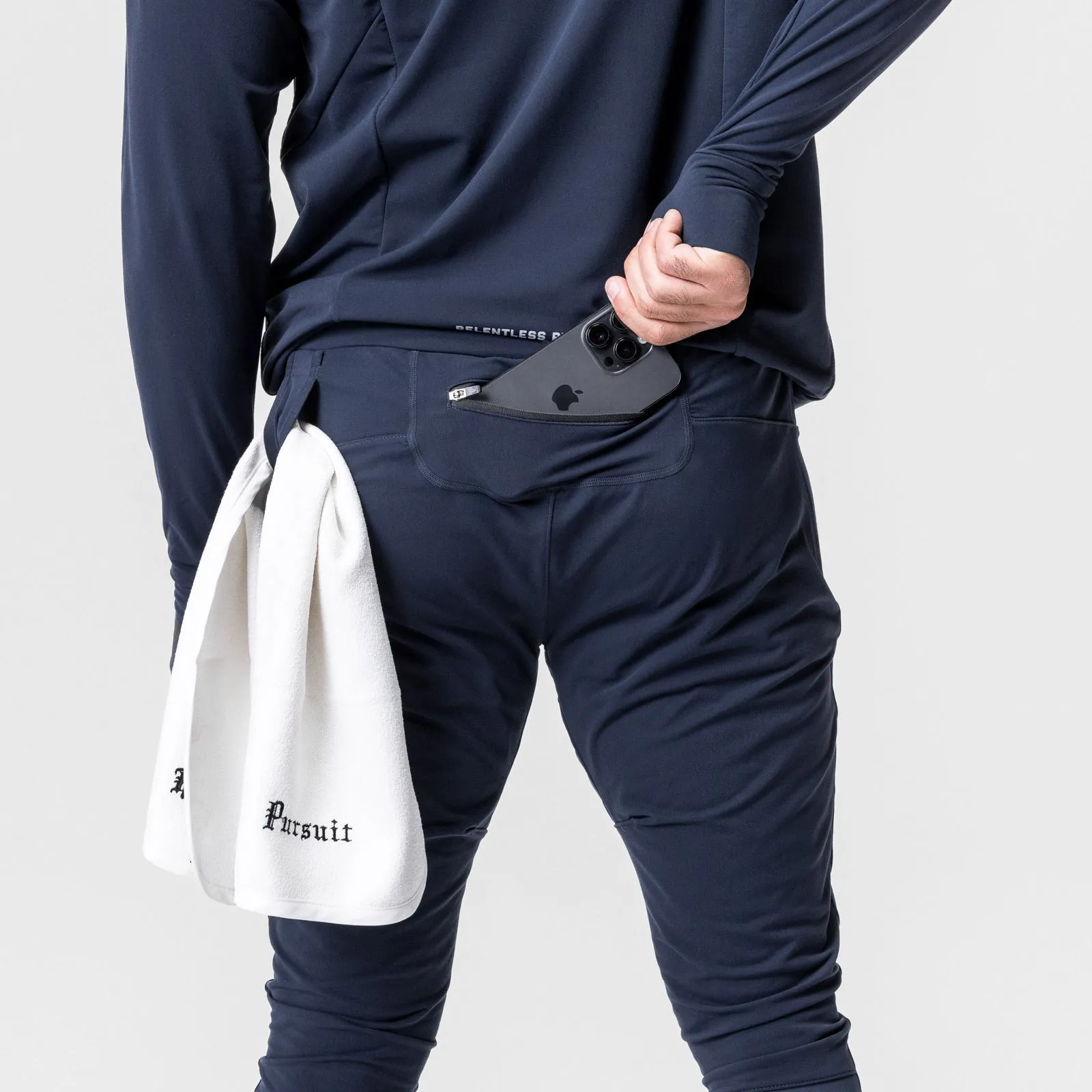 0694. Thermal Hybrid Jogger - Navy