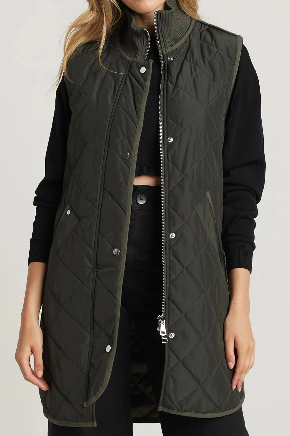 Adroit Atelier Destiny Sleeveless Quilted Vest