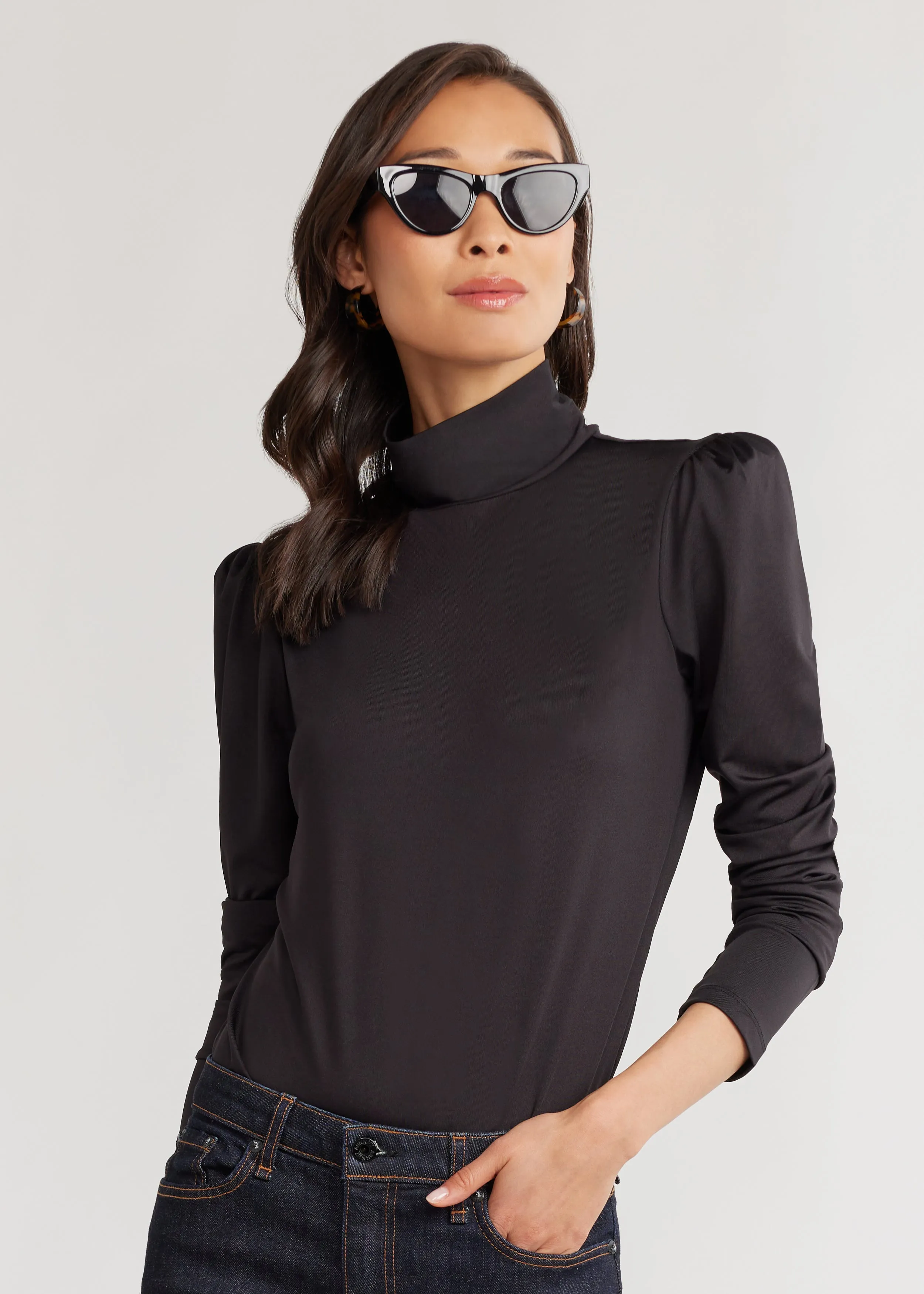 Kiawah Turtleneck in Luxe Stretch (Black)