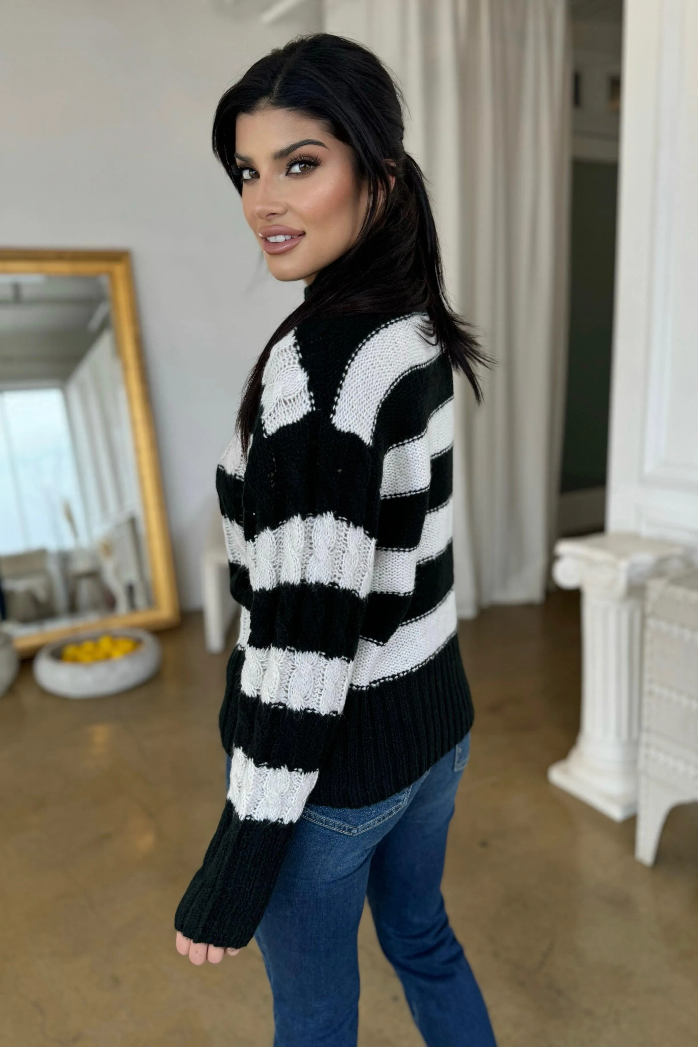 LIBBY STRIPED TURTLENECK